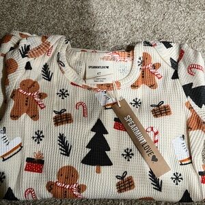 Spearmint Love Kids Pajama Set - Cream with Festive Print